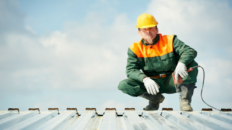 How to Know When It’s Time for Commercial Roof Repair in Tampa, FL